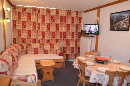 Holiday in mountain resort 2 room apartment 4 people (R10) - La Résidence Lac du Lou - Les Menuires - Living room