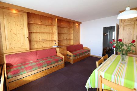 Holiday in mountain resort 2 room apartment sleeping corner 6 people (863) - La Résidence le Bec Rouge - Tignes - Living room