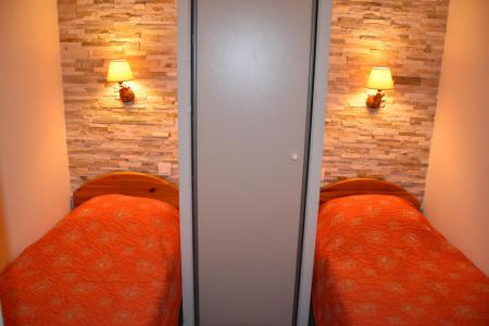 Holiday in mountain resort 3 room apartment 6 people (27) - La Résidence le Blanchot - Pralognan-la-Vanoise - Bedroom