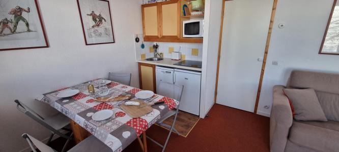 Urlaub in den Bergen Studio Schlafnische 4 Personen (5) - La Résidence le Domino - Montchavin La Plagne - Wohnzimmer