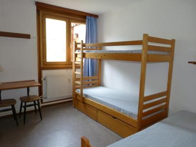 Holiday in mountain resort 3 room apartment 7 people (6) - La Résidence le Mustag - La Plagne - Bedroom
