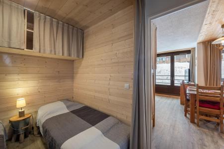 Holiday in mountain resort Studio sleeping corner 4 people (1) - La Résidence le Roc de Péclet 2 - Val Thorens - Bedroom