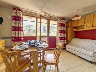 Holiday in mountain resort Studio cabin 4 people (0602) - La Résidence le Sarvan - Les Menuires - Living room