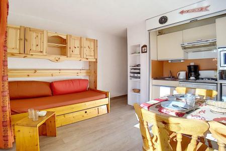 Holiday in mountain resort Studio cabin 4 people (224) - La Résidence le Sorbier - Les Menuires - Living room