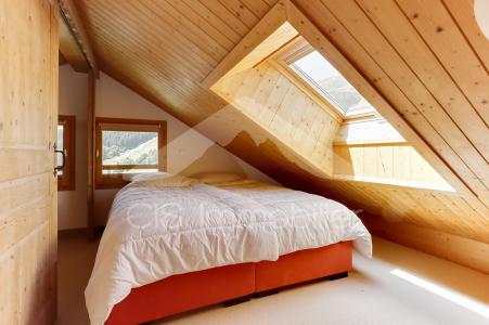 Holiday in mountain resort 4 room mezzanine apartment 6 people (19) - La Résidence le Vallon - Méribel - Bedroom