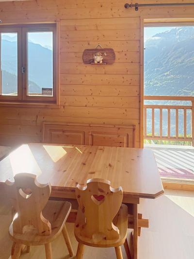 Holiday in mountain resort 2 room apartment sleeping corner 6 people (5) - La Résidence les Arolles - La Rosière - Living room