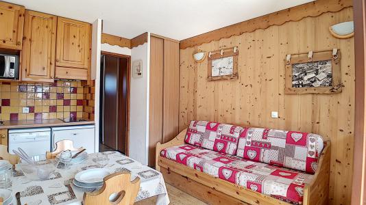 Vakantie in de bergen Appartement 2 kamers 4 personen (322) - La Résidence les Balcons d'Olympie - Les Menuires - Woonkamer