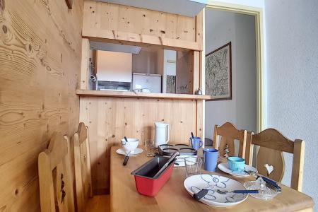 Vakantie in de bergen Appartement 2 kamers 4 personen (552) - La Résidence les Coryles - Les Menuires - Woonkamer