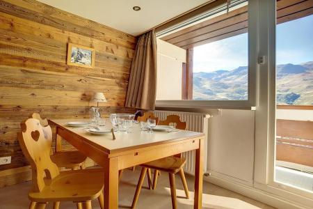 Holiday in mountain resort 2 room duplex apartment 5 people (C14) - La Résidence les Lauzes - Les Menuires - Accommodation