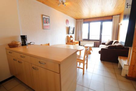 Holiday in mountain resort 2 room apartment sleeping corner 6 people (A10) - La Résidence les Tufs - Tignes - Living room