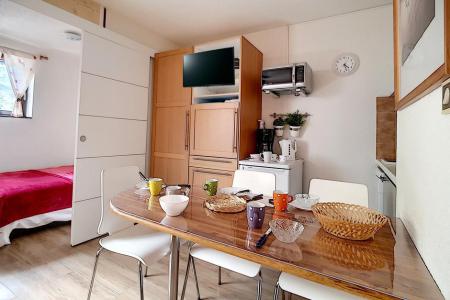 Vakantie in de bergen Appartement 2 kabine kamers 4 personen (SK2302) - La Résidence Ski Soleil - Les Menuires - Woonkamer