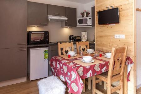 Vakantie in de bergen Appartement 2 kamers bergnis 4 personen (2102) - La Résidence Ski Soleil - Les Menuires - Woonkamer