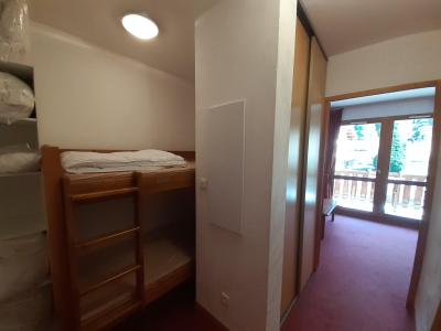 Holiday in mountain resort Studio sleeping corner 4 people (T-415) - La Turra - Valfréjus - Sleeping area