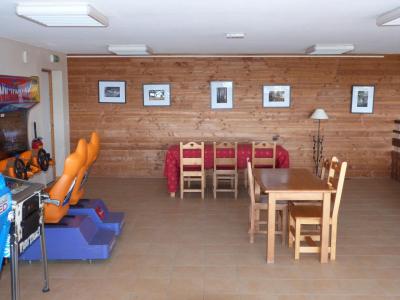 Rent in ski resort Le Bois de la Reine - Super Besse - Summer outside