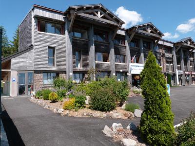 Ski verhuur Le Bois de la Reine - Super Besse - Buiten zomer