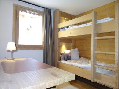 Holiday in mountain resort 4 room triplex chalet 6 people (Aigle) - Le Hameau de Caseblanche - Saint Martin de Belleville - Bedroom