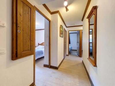 Wakacje w górach Apartament 4 pokojowy 6 osób (6) - Le Hameau de la Sapinière - Chalet Cembro - Les Menuires - Korytarz