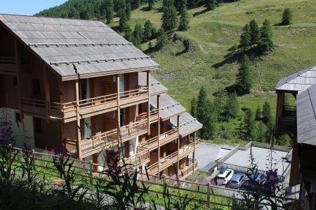 Vacanze in montagna Appartamento su due piani 3 stanze per 6 persone (B061) - Le Hameau des Rennes - Vars - Esteriore estate