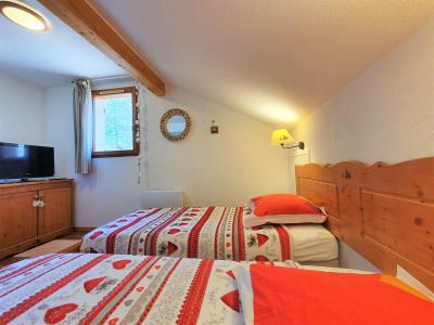 Vacanze in montagna Chalet su due piani semi-indipendente 3 stanze per 6 persone (F2) - Le Hameau du Puy - Superdévoluy - Camera