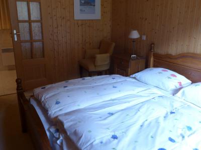 Vakantie in de bergen Chalet 6 kamers 9 personen (1) - Le Jet d'Eau 19 - Châtel - Kamer