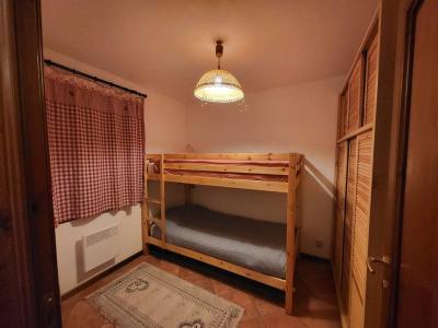 Каникулы в горах Апартаменты 3 комнат с мезонином 4 чел. (15) - Le Korossol - Montgenèvre - Комната 