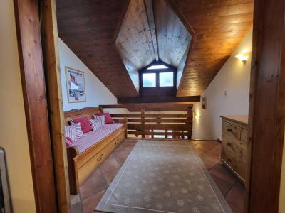 Каникулы в горах Апартаменты 3 комнат с мезонином 4 чел. (15) - Le Korossol - Montgenèvre - Салон
