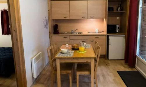 Vakantie in de bergen Chalet 3 kamers 4 personen (Confort 29m²) - Le Malazéou Wellnesse Sport Camping - Ax-les-Thermes - Buiten zomer