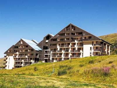 Vacanze in montagna Le Sarvan - Les Menuires - Esteriore estate