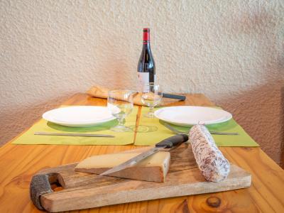 Holiday in mountain resort 1 room apartment 2 people (3) - Le Sérac - Val Thorens - Accommodation