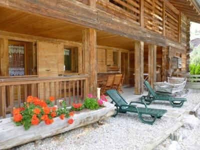 Vacances en montagne Le Snowbaur - Le Grand Bornand - Extérieur été