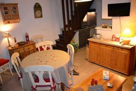 Holiday in mountain resort 3 room apartment 6 people - Le Village de l'Argentine - Arêches-Beaufort - Living room