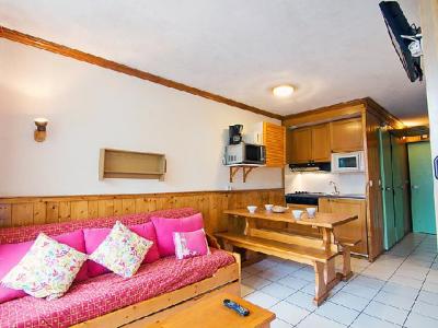 Urlaub in den Bergen 2-Zimmer-Appartment für 5 Personen (6) - Le Villaret - Les Menuires - Wohnzimmer