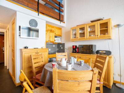 Vakantie in de bergen Appartement 2 kamers 6 personen (1) - Les Asters - Les Menuires - Woonkamer