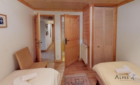 Holiday in mountain resort 6 room triplex chalet 10 people - Les Balcons de St Martin - Saint Martin de Belleville - Bedroom