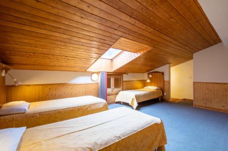 Vacances en montagne Appartement 5 pièces 12-14 personnes - Les Balcons de Val Cenis le Haut - Val Cenis - Chambre mansardée