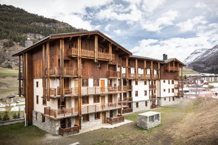 Holiday in mountain resort Les Balcons de Val Cenis Village - Val Cenis - Summer outside