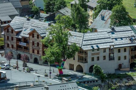 Vacances en montagne Les Balcons du Viso - Abriès - Extérieur été