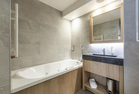 Urlaub in den Bergen 6 Zimmer Appartement für 10-12 Personen - Les Balcons Platinium Val Cenis - Val Cenis - Badewanne mit Whirlpoolfunktion