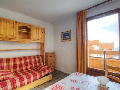 Holiday in mountain resort 1 room apartment 4 people (2) - Les Carlines 1 - Les Menuires - Living room