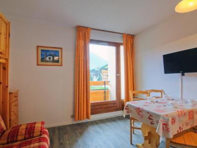 Holiday in mountain resort 1 room apartment 4 people (2) - Les Carlines 1 - Les Menuires - Living room