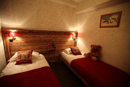 Holiday in mountain resort 3 room apartment 6 people (2) - Les Chalets d'Adrien - Valloire - Cabin