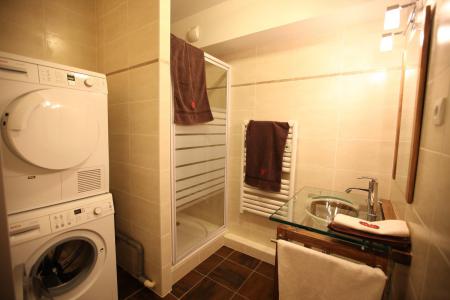 Holiday in mountain resort 3 room apartment 6 people (2) - Les Chalets d'Adrien - Valloire - Shower room