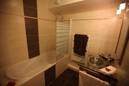 Vacances en montagne Les Chalets d'Adrien - Valloire - Salle de bain