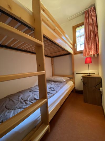 Holiday in mountain resort 4 room apartment cabin 6-8 people (E6) - Les Chalets d'Arrondaz - Valfréjus - Bunk beds