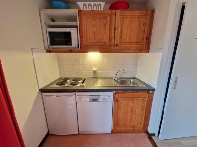 Wakacje w górach Apartament 3 pokojowy kabina 4-6 osób (E5) - Les Chalets d'Arrondaz - Valfréjus - Aneks kuchenny