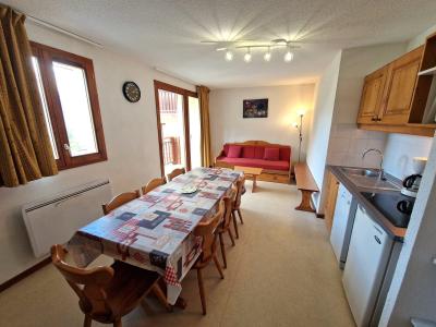 Wakacje w górach Apartament 4 pokojowy kabina dla 6-8 osób (I13) - Les Chalets d'Arrondaz - Valfréjus - Pokój gościnny