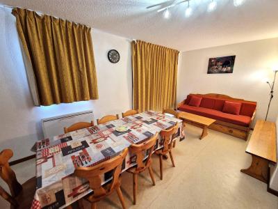 Wakacje w górach Apartament 4 pokojowy kabina dla 6-8 osób (I13) - Les Chalets d'Arrondaz - Valfréjus - Pokój gościnny
