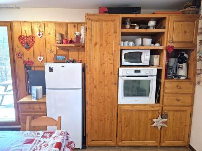 Vacanze in montagna Appartamento 3 stanze con cabina per 4-6 persone (B1) - Les Chalets d'Arrondaz - Valfréjus - Cucinino