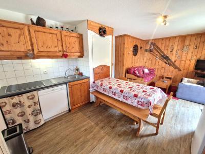 Vacanze in montagna Appartamento 3 stanze con cabina per 4-6 persone (B1) - Les Chalets d'Arrondaz - Valfréjus - Cucinino
