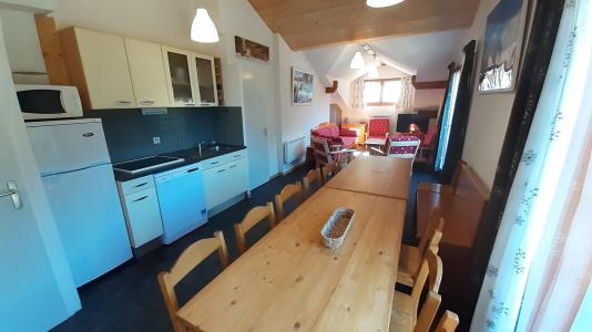 Vakantie in de bergen Appartement 5 kamers 10-12 personen (B7) - Les Chalets d'Arrondaz - Valfréjus - Eetkamer